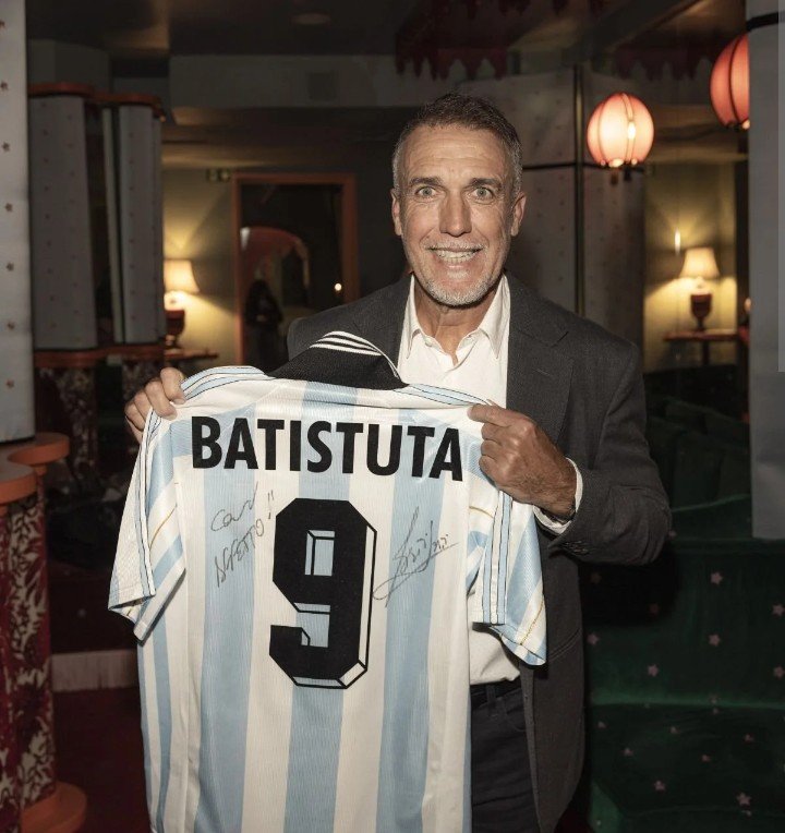 TLitic11859's tweet photo. @elijah_ayanfe1 Gabriel Batistuta . Marodanna's lucky charm https://t.co/J7Yj6jcaFl