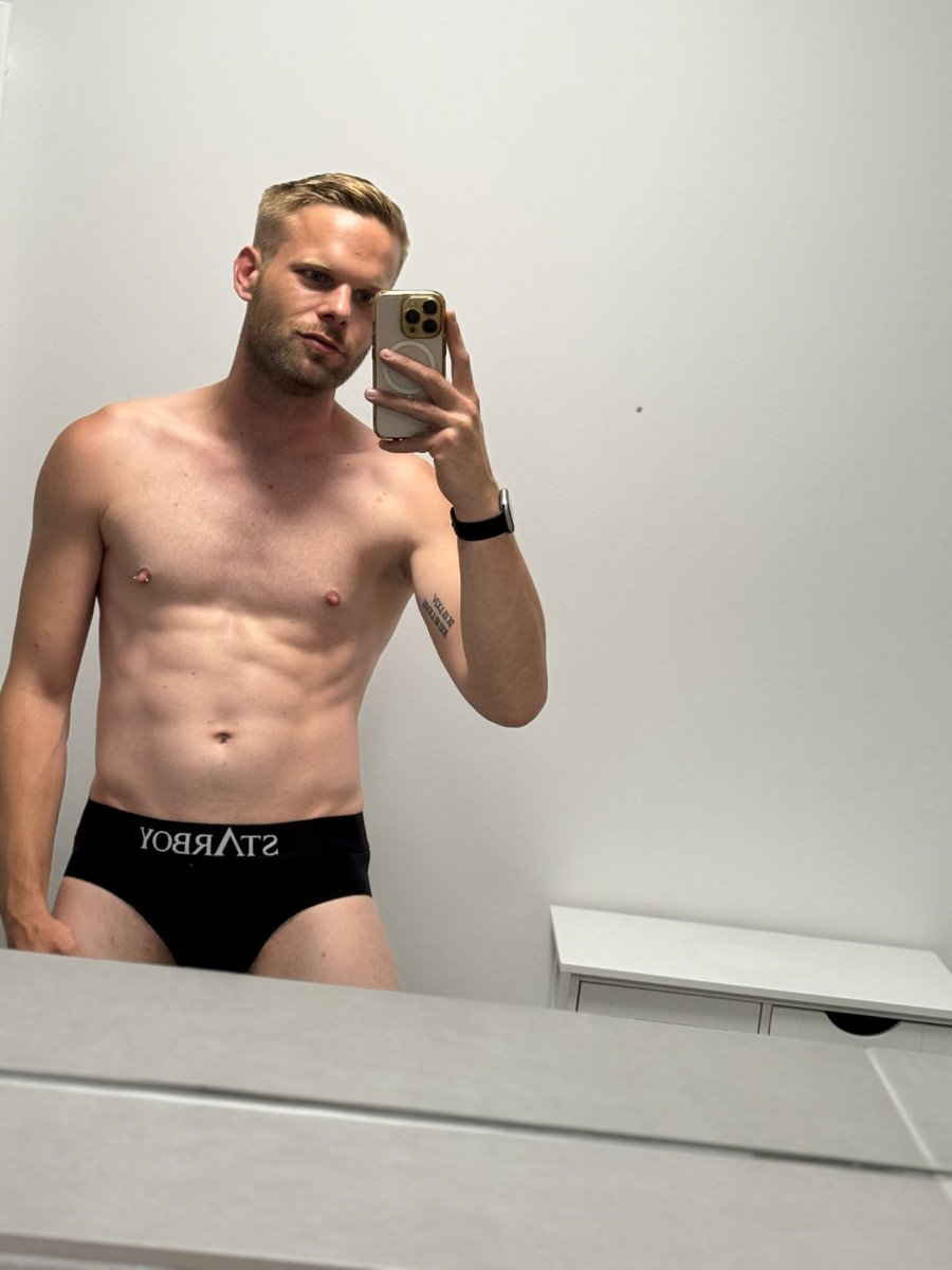steffit_10's tweet photo. How do you like the view? 👀😈
@starboymenswear 

https://t.co/IelkTiwcdY https://t.co/kjyi1ISae4