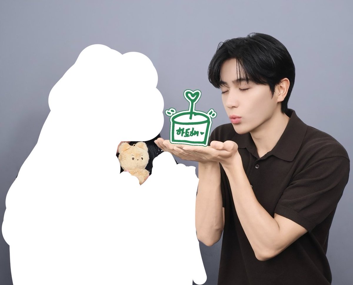 4deobiz's tweet photo. demi photoism papih.. gak sengaja melempar mimu sampai jatoh di bawah mesin photoism.. sayangnya nggak sempat foto... jadi akan aku berikan foto mimu ikut photoism. 😔 https://t.co/1dnNMsjhha