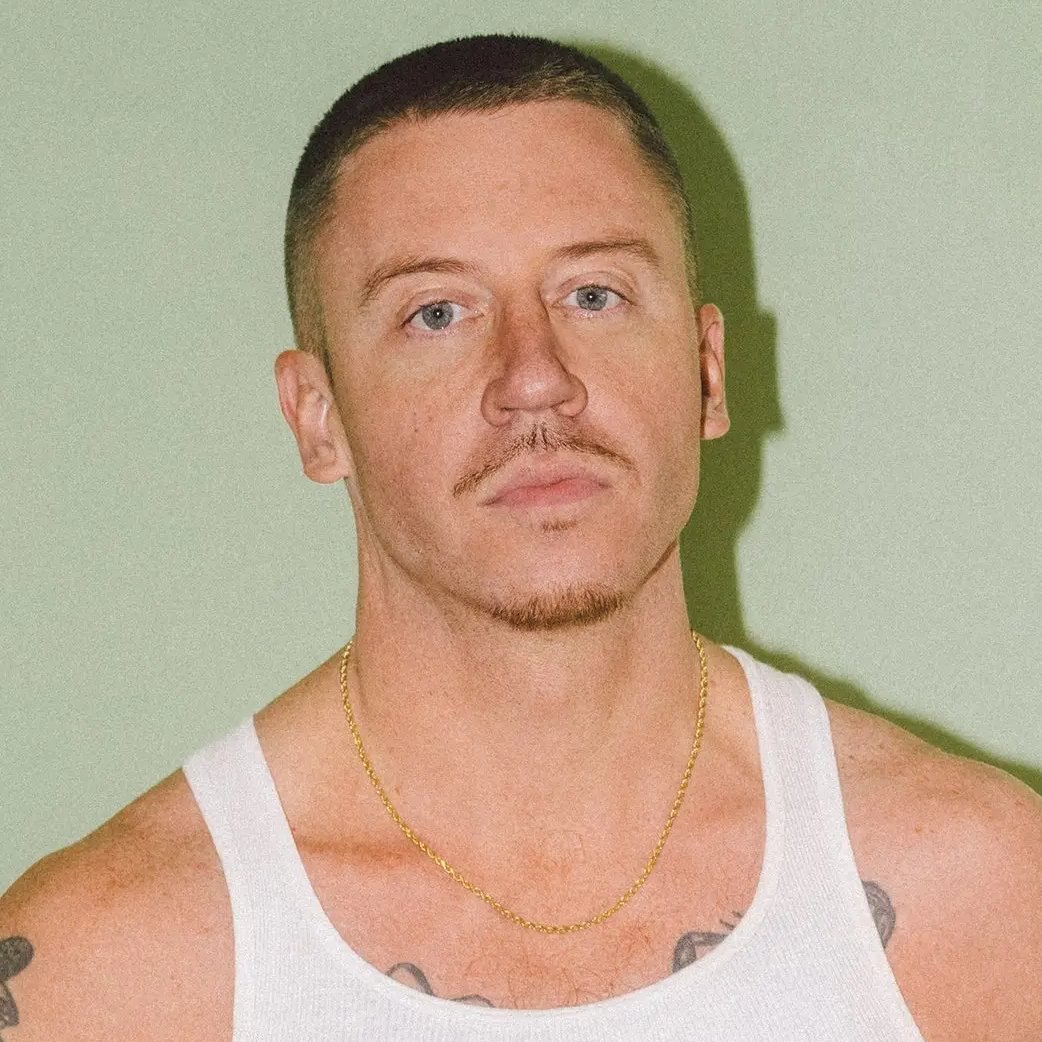 sboficial's tweet photo. Macklemore anuncia a Free Palestine Tour.

Todo o dinheiro arrecadado irá para organizações que apoiam palestinos.