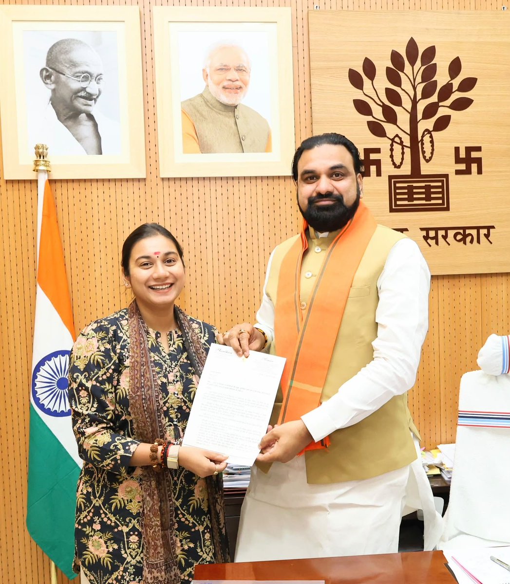 ANI's tweet photo. LJP(RV) Shambhavi Choudhary met Bihar Chief Minister of Samrat Choudhary regarding ensuring the safety of women and girls in the state, as well as speedy justice and effective prosecution in cases of crimes committed against them.

(Pics: Office of Shambhavi Choudhary) https://t.co/Gc2AaqQ5cs