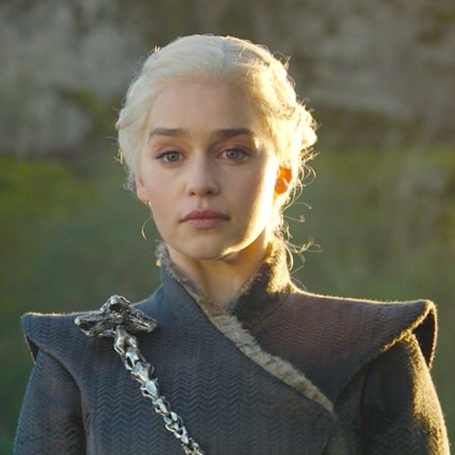 Samraj_49's tweet photo. Same Actress btw

 In GoT                                    In reality https://t.co/tAgf700EBw