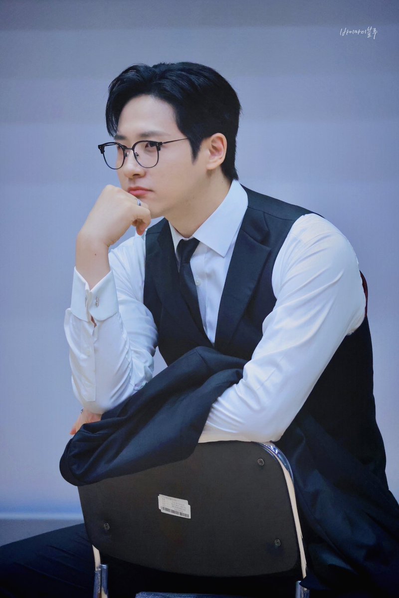 bymyblue's tweet photo. 260924 미쳤다아아악🥹
#신우 #신뽀 #CNU #REAL #IBL https://t.co/hnIeu5XEh6