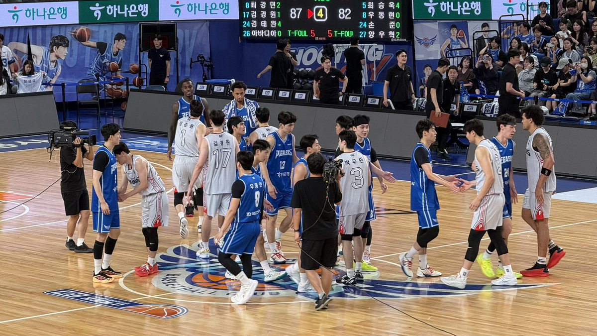 dnsariioo's tweet photo. 농놀 처음 해봤고 .. 이기는 팀 우리 팀 하면서 재밌게 봤네요 🫪 https://t.co/IDFIsjhJwA