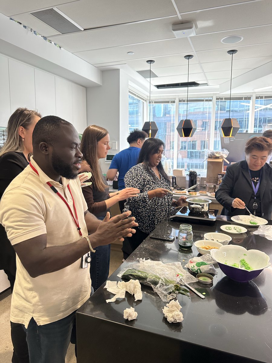 IncomeAccess's tweet photo. Happy Global Dumpling Day and Mid-Autumn Festival! 
We had a wonderful celebration at our Montreal office, enjoying dumplings, mooncakes, and great company. Thank you to everyone who helped make this event possible and to all who joined us!💙
#GlobalDumplingDay #MidAutumnFestival https://t.co/MWFLWG8NVk