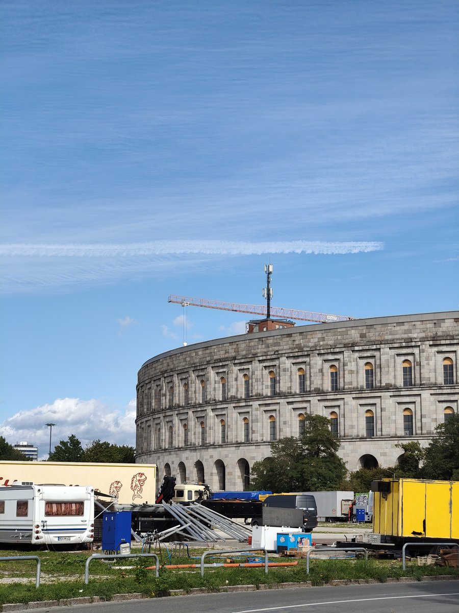 Stinkipeet05_'s tweet photo. small school trip to Nuremberg (already vistied this place 5 months ago so nothing special, museum is new though)

📷 Nothing Phone (3a) Pro https://t.co/ZlAbjxlKjO