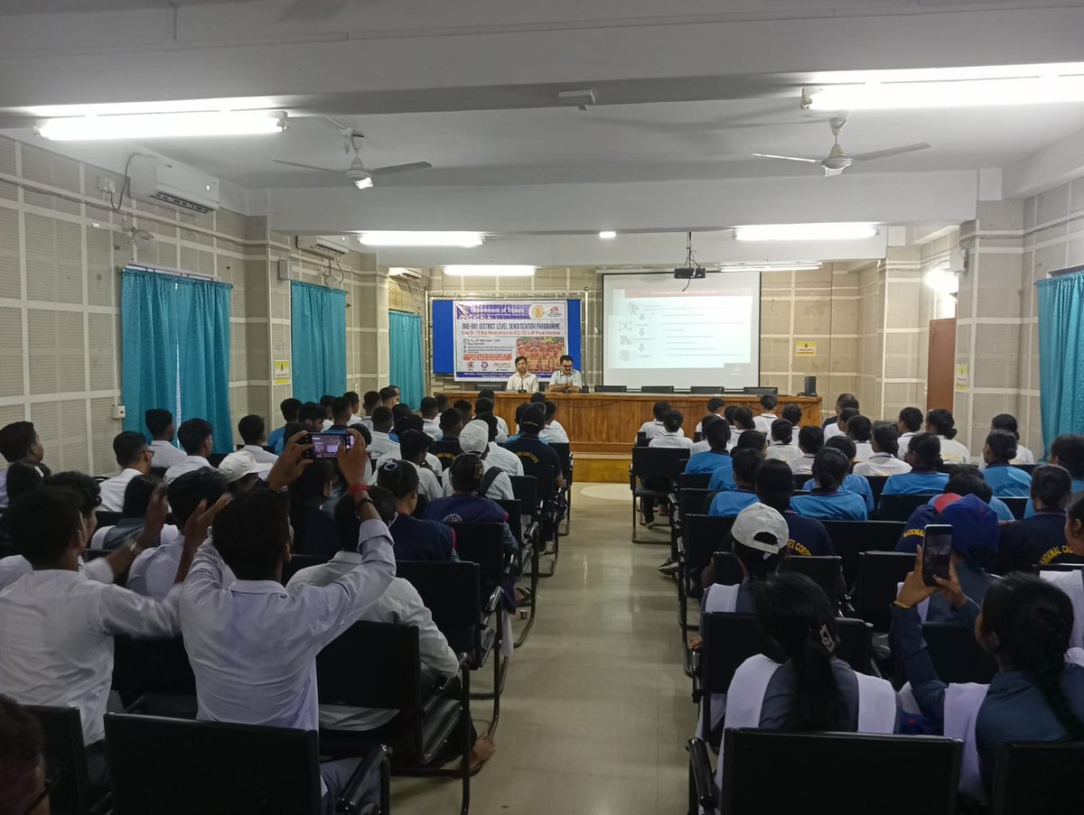 ManashC36115378's tweet photo. NCC, NSS &amp; My Bharat Volunteer registration &amp; Training on TB MUKT BHARAT ABHIYAN held at O/o the CMO, South Tripura. 60 nos new registration done under My Bharat Volunteer. https://t.co/XJP65p8emv