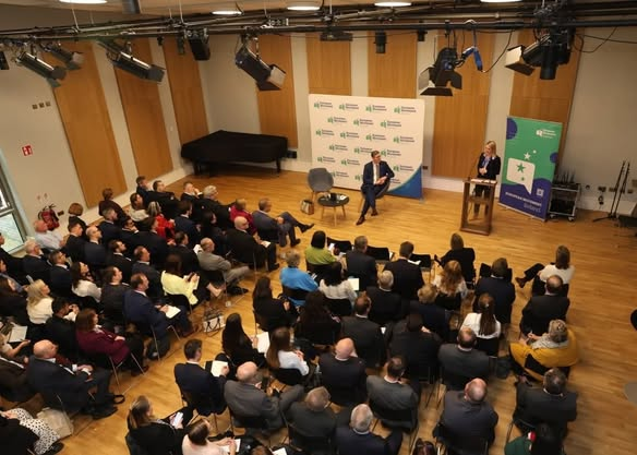 MaltainIreland's tweet photo. 🇮🇪🇪🇺In June, the Ambassador participated in an event marking the beginning of the Irish EU Presidency. Minister for Foreign Affairs and Trade and Minister for Defence, Helen McEntee TD, delivered a keynote speech and discussed the Presidency Priorities and other topical matters. https://t.co/vwFDSfsWJJ