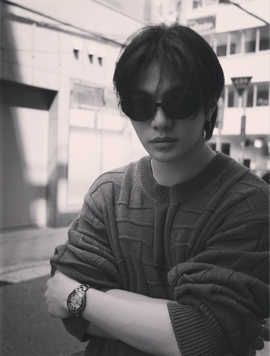 auralraaa's tweet photo. แค่วางคู่กันเองนะ….. ยังขนาดนี้ ><  🖤-🤍 https://t.co/IvS5zig7j4