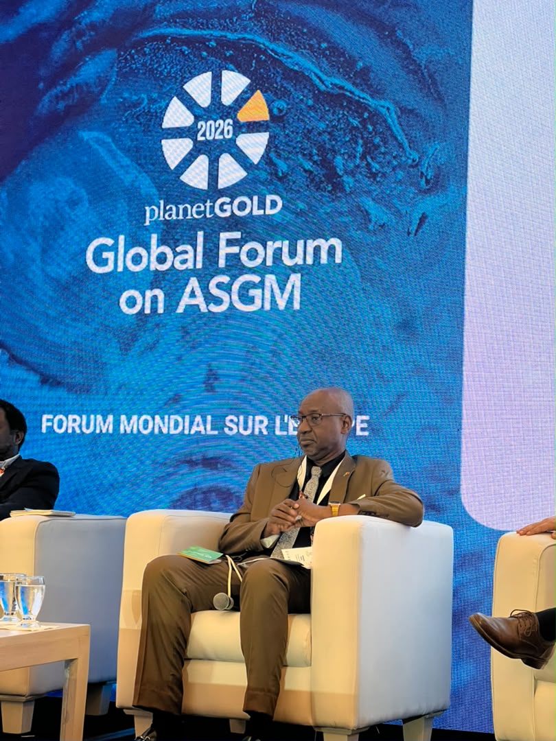 planetGOLDMali's tweet photo. 🇲🇱 Partage d'expérience au #planetGOLDGlobalForum! 
Au Panama🇵🇦, M. Amara Keita, Coordinateur de #planetGOLDMali, a porté la voix du Mali lors du panel sur l’exploitation minière &amp; le commerce illicite de l’or.
Traçabilité, formalisation &amp; pratiques responsables au💛des échanges. https://t.co/3zUCPNs3xI