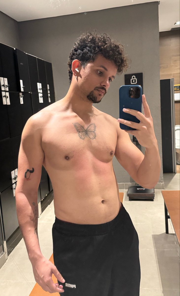 weszal's tweet photo. pra tirar a poeira do feed 🧹 https://t.co/bJAt8SkaAN