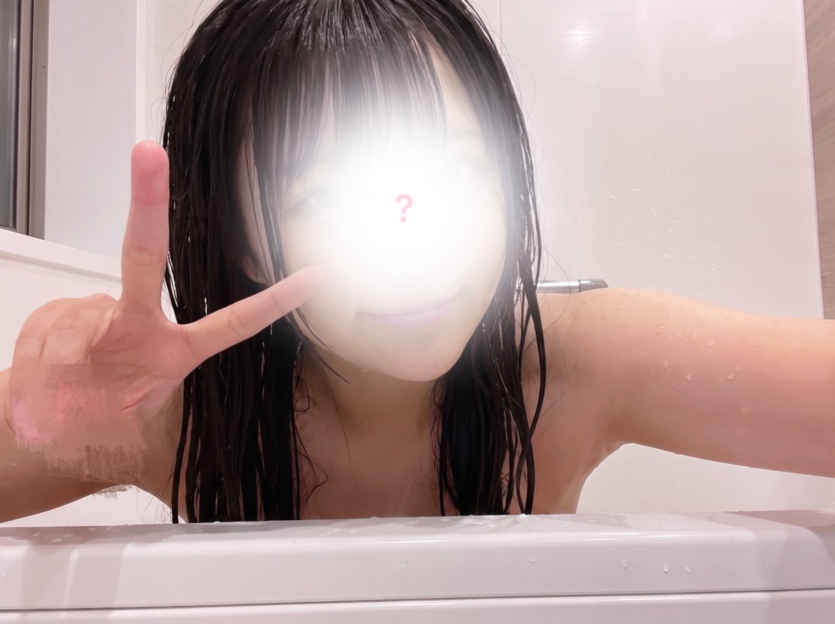 babylonrichmen's tweet photo. これ無料でレジ袋有料なの流石に意味わかんなすぎて林‼️

乙女の入浴シーン見たんだから、いいねとコメントしてね🫪

サービスショット3枚目あるよ👇
#裏垢女子 #自撮り界隈 #いいね https://t.co/0IJqx75YtJ