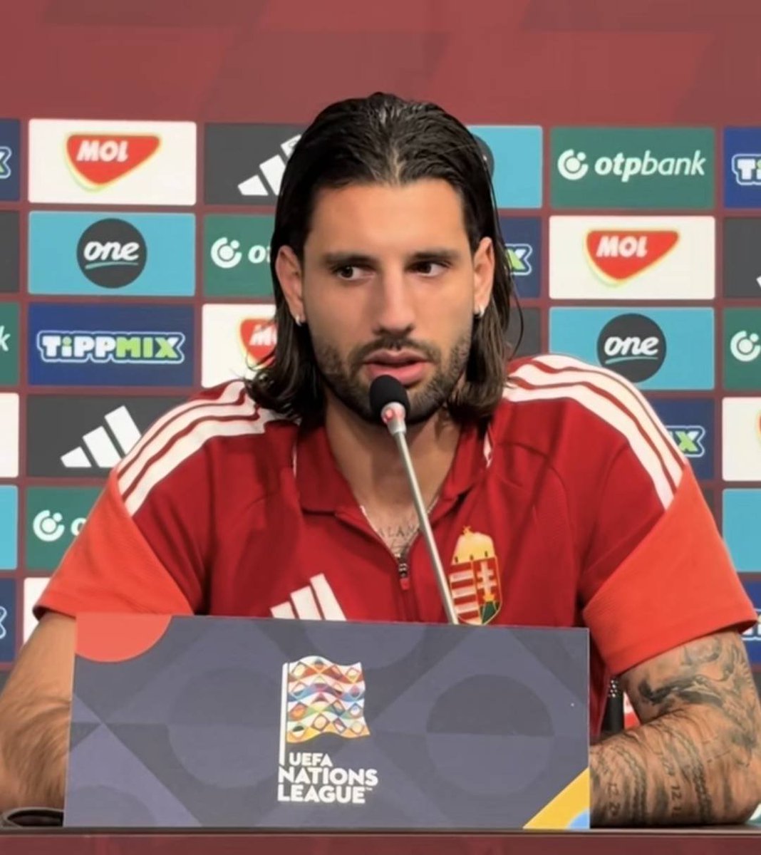 FlorianFocus's tweet photo. Szoboszlai sends a clear message to the Hungarian media in the press conference today😮

"I'd like to clarify this in front of everyone, that whenever something about me appears in England and you report it in a way that puts me in an awkward situation in front of a club legend, or makes me feel like I have to explain to him why something happened the way it did...."

"If you publish things about me that aren't true or if you put my family in a situation that I don't think is appropriate and this is not a threat or anything like that, but if this happens one more time, me as Szoboszlai Dominik, I will never speak to that person again"