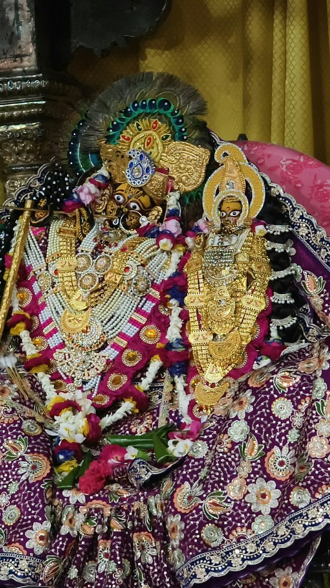 BabaBadevranath's tweet photo. संध्या श्रृंगार दर्शन श्री राधारानी जी बरसाना धाम. 24.09.2026 https://t.co/PAM0NZ1Xx9