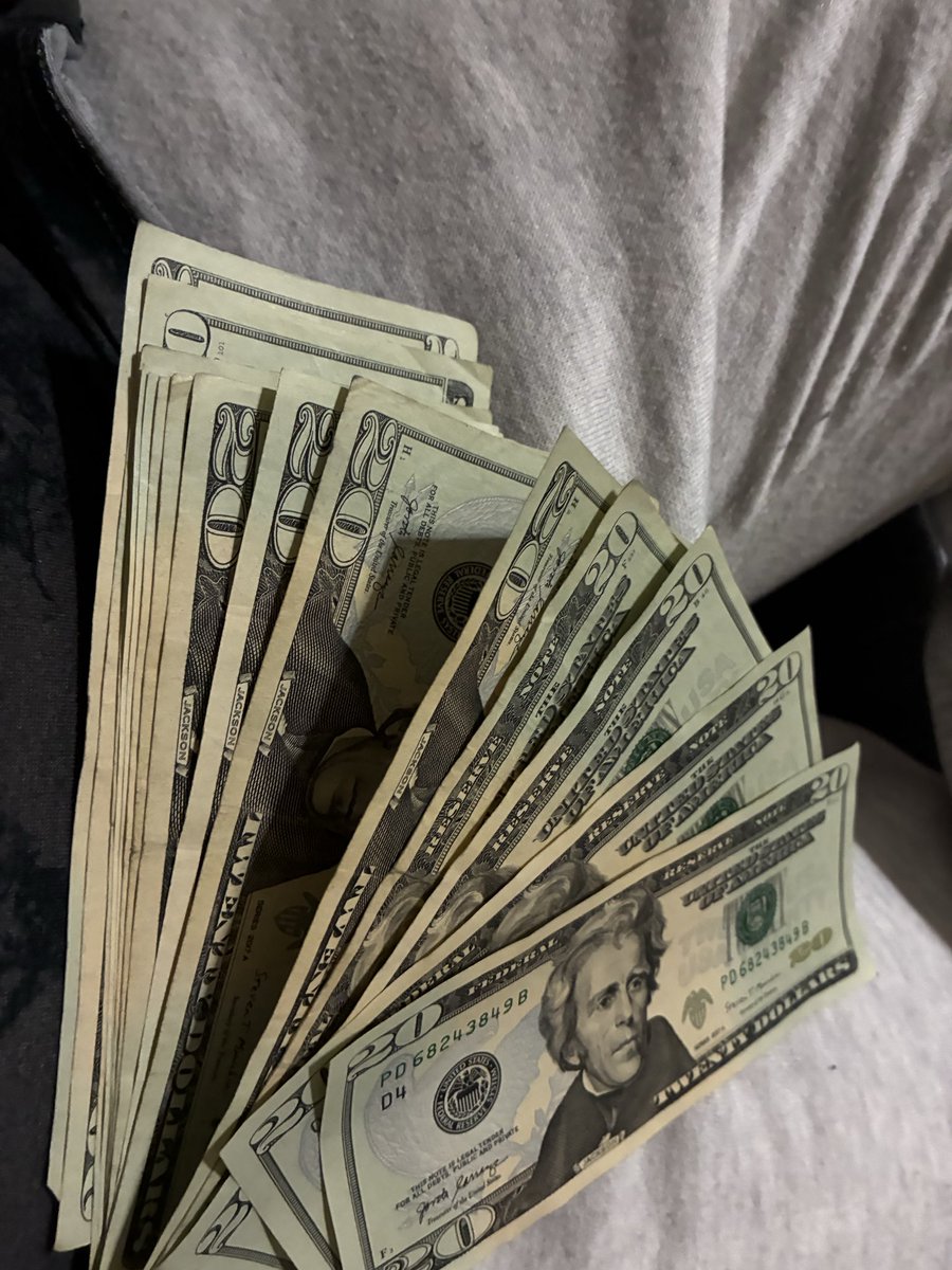emily5728's tweet photo. I am down for findom, no verification no send. I have cashapp. #findom #financialdomination #ebony #goon #sendsex #whiteboi https://t.co/VZLg5WNP4W