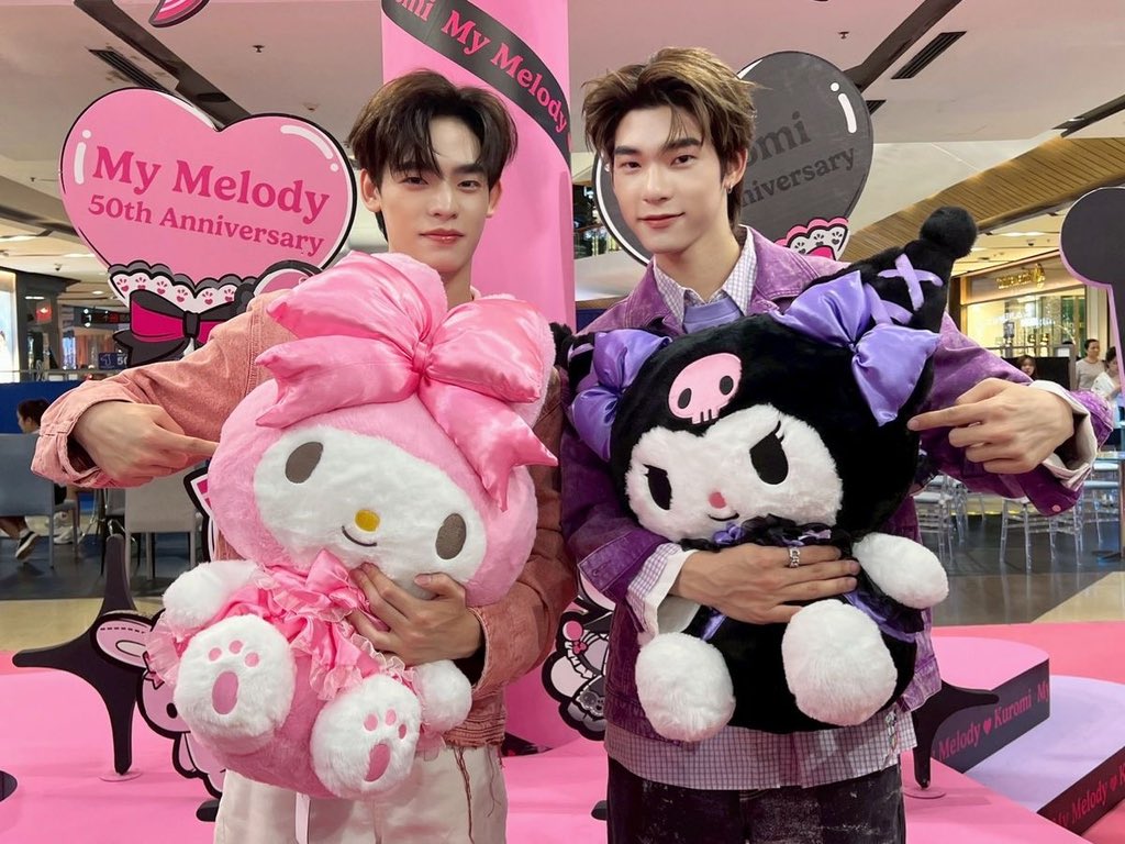 phubunni's tweet photo. the keyword being kuro(se)me (u)kelody?? whoever comes with this kw is genius 

SHEEP KUROMEKELODY JIEJIEPIPPIP
#SHEEPxTeeTeePor https://t.co/9RbSK0YGvd