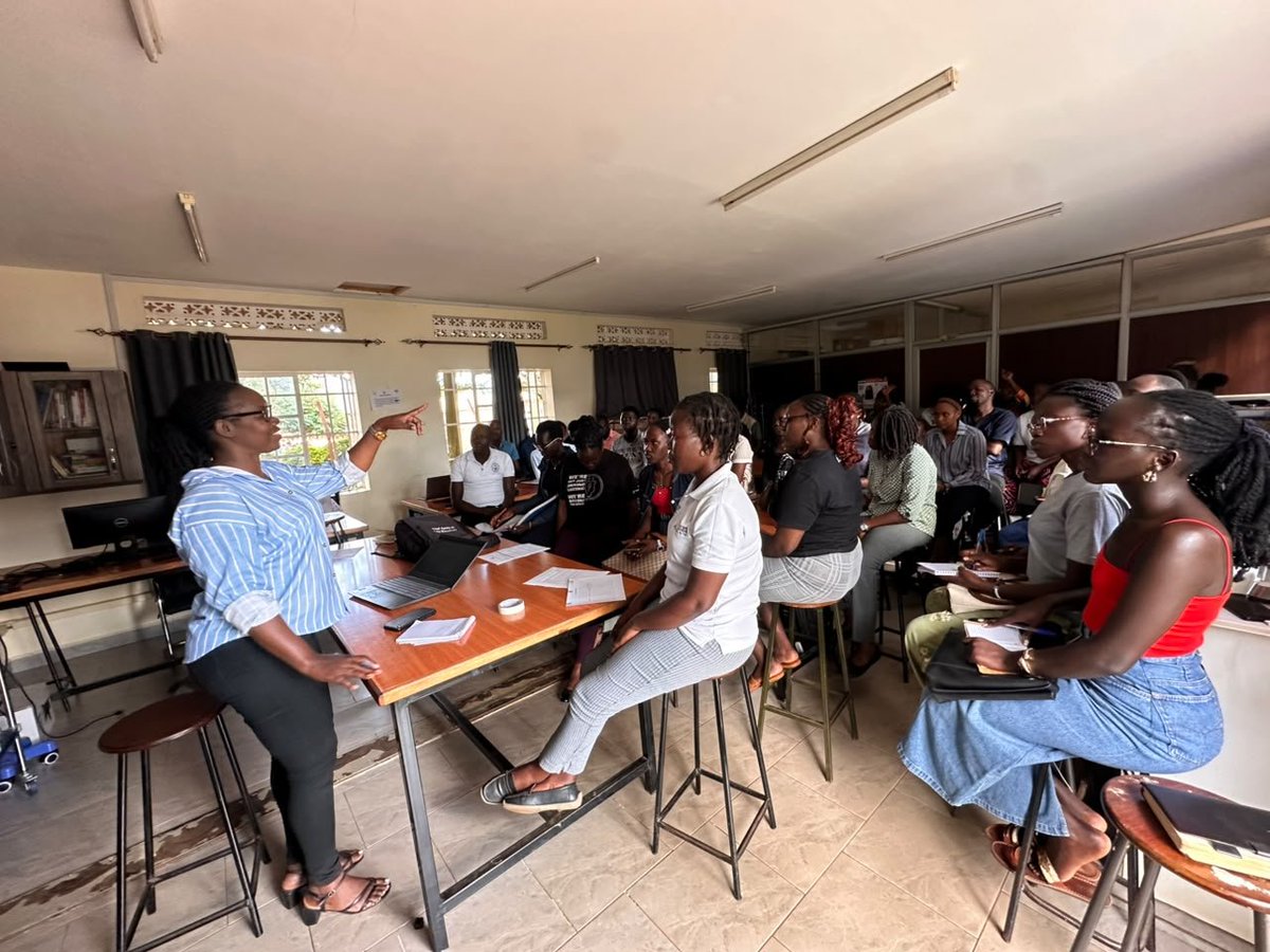 FelixAsingya's tweet photo. 📍 HAPPENING NOW!

Gulu University Students are coming together for an engaging SRH dialogue on protecting young people from violence and harmful practices, including FGM.

With 40+ students, including medical students, law students and expert facilitators from the Faculty of Medicine and Law , the conversation is centred on rights, prevention, protection and the questions that matter to young people.

#YouthSRH #MyVoiceMatters #EndFGM #SRHR
