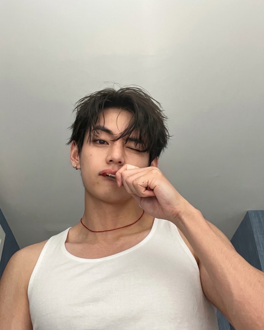 brblyci's tweet photo. He always looks charming and adorable https://t.co/J5sno0J5vS