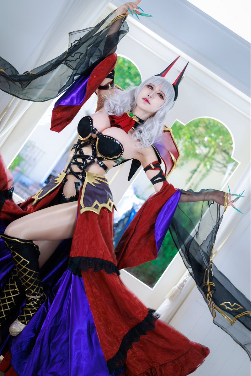 rei_20190's tweet photo. 【cosplay/コスプレ】
Fate/GrandOrder
カーミラ

photo @zakkorin 
#美味しいときつぐカルデア https://t.co/rhECqwjLCL