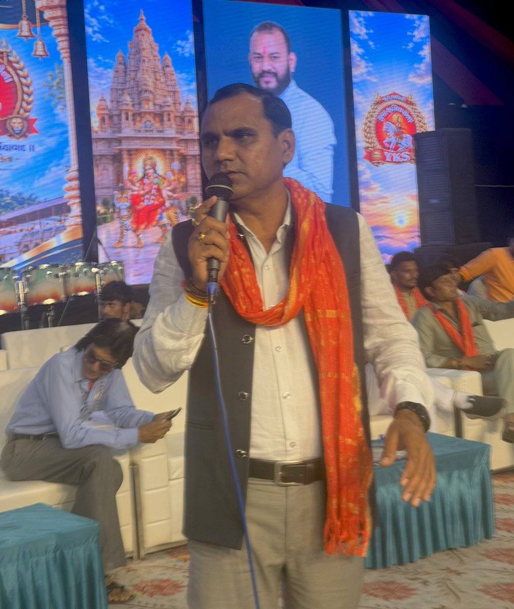 bechraji's tweet photo. https://t.co/oPdXgxECi8