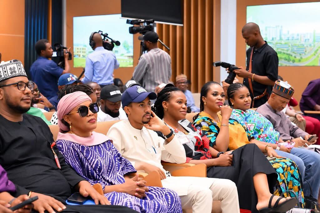 AbiodunEssiet's tweet photo. In the move to strengthen the activities of the Directorate for Infrastructure, Mobilisation and Sensitisation of the Tinubu/Shettima Presidential Campaign Council, the Deputy Director-General, Infrastructure, Mobilisation and Sensitisation, H.E. Engr. Nweze David Umahi, today presented a bus to each of the six senior special assistants to the President on community engagement to support our field operations and engagements across the zones.

This important gesture will strengthen our mobility and expand our reach to more communities, enabling us to advance infrastructure advocacy, deepen nationwide political sensitisation, and support grassroots mobilisation ahead of the 2027 general elections across our respective regions.

We sincerely appreciate H.E. Engr. Nweze David Umahi for this valuable support and the leadership of the Presidential Campaign Council. @woye1 @FMWNIG @KogiStateGov @benuestategovt @PLSGov @OfficialAPCNg