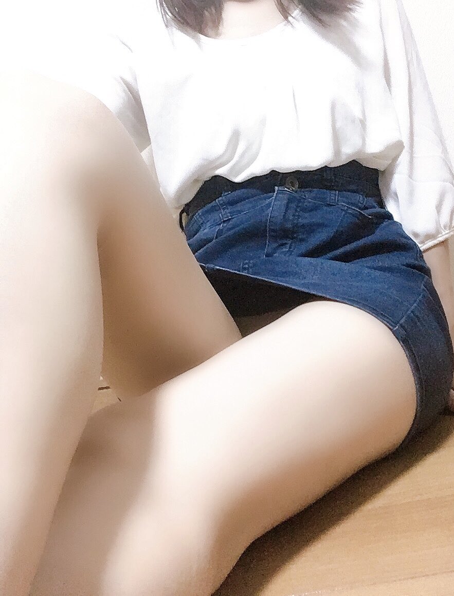 riemu_rem's tweet photo. 吸うやつ欲しいけどどうなんだろ…
潮吹きしてみたい

#裏アカ女子  #裏アカ男子と繋がりたい  #ムラムラ  #潮ふき https://t.co/YrpdjGfPIQ