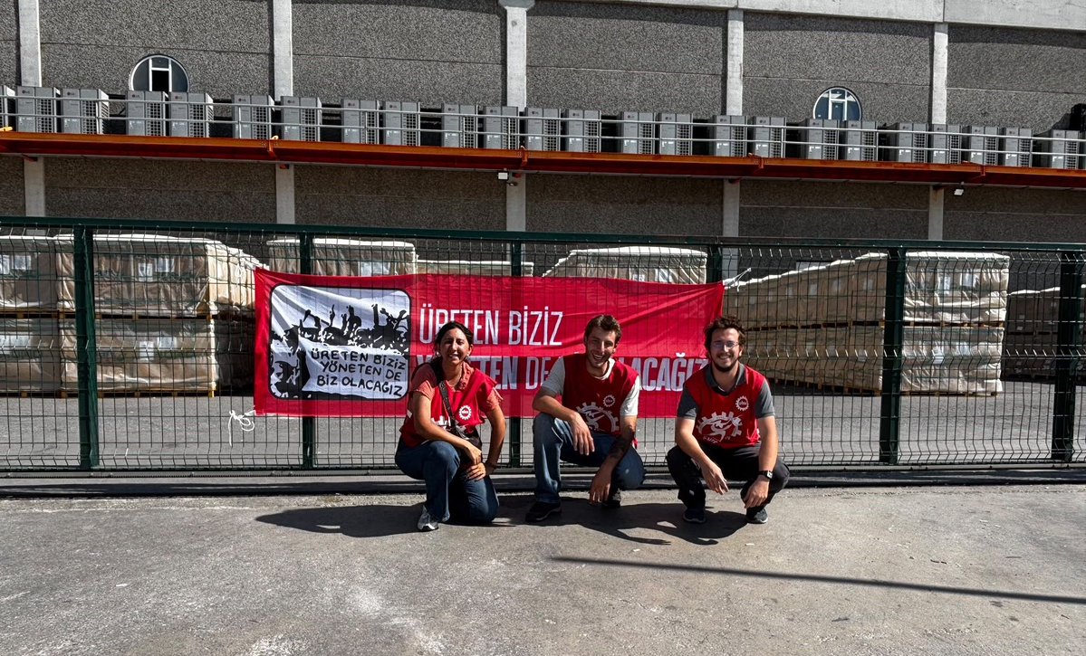 Jinepsgazetesi2's tweet photo. Smart Solar Aliağa işçileri direndi ve kazandı
Merve Altıntaş Capra'nın haberi Jineps'in web sayfasında.
https://t.co/xlmrvJFU9a https://t.co/G9zH6qjTQS