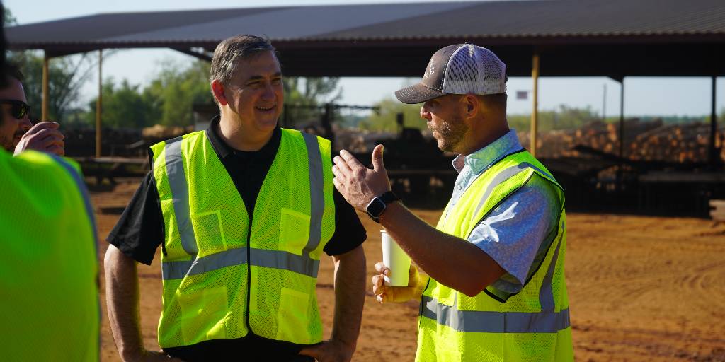 farmcredit's tweet photo. Congressman @RepNateMoran recently joined Texas Farm Credit at a customer operation for a roundtable discussion and farm tours in 📍 Rusk County, Texas.

Rep. Moran toured Good Springs Wood Products, the diversified timber, sawmill, cattle and poultry operation of Texas Farm Credit customer-owners Wes and Tiffani Chandler. He also joined other Texas FCS producers at a roundtable to discuss their farms, the importance of investing in agriculture's next generation, and challenges facing rural East Texas.

We appreciate Rep. Moran's support for agriculture on Capitol Hill and look forward to working with him and other members of Congress to support farmers and ranchers in Texas and beyond.