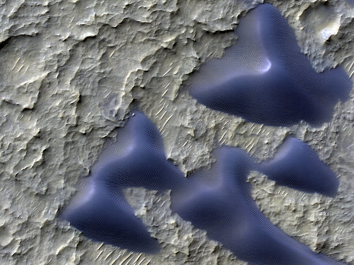 HiRISE tweet picture