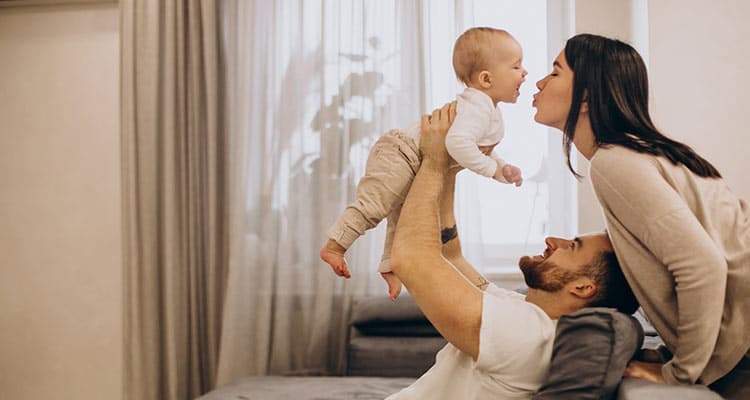 lillianthomasun's tweet photo. Having kids changes everything, but it doesn’t have to change your relationship. Stay connected by making time for each other, sharing responsibilities, communicating openly, showing appreciation, and remembering you’re on the same team. https://t.co/nBXGkYOIRK