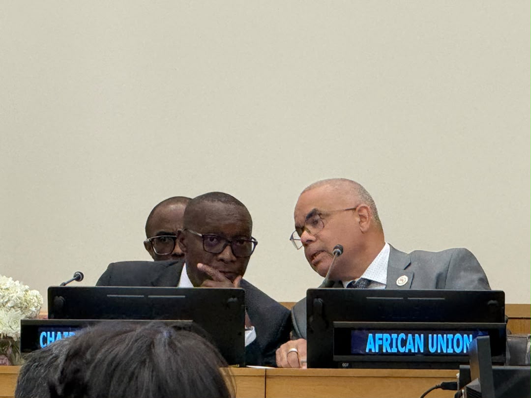 _AfricanUnion's tweet photo. Dr. Steve Lalande, Director for Partnerships and Resources Mobilisation, represented the Chairperson of the African Union Commission @ymahmoudali at the AU–CELAC Ministerial Meeting on the sidelines of #UNGA81.

Co-chaired by Ministers, H.E. Ambassador Dr. Édouard Bizimana (Burundi) & H.E. Mario Lubetkin (Uruguay), our discussions focused on concrete deliverables:
• AfCFTA trade & investment
• Direct transatlantic air & maritime connectivity
• Global financial architecture reform

Read @ https://t.co/0WmdIndYIK