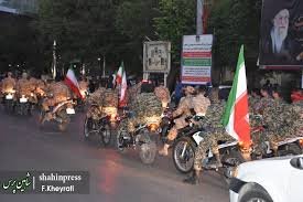 NajafiF34778's tweet photo. #رزمایش_40هزار_موتورسوار_جانفدا 
روز جمعه پرچمها بر فراز دست موتور سواران جان فدا به اهتزاز در خواهد آمد و افراشته باد پرچم ایران ، نماد مقاومت https://t.co/8pNW8uPSSy