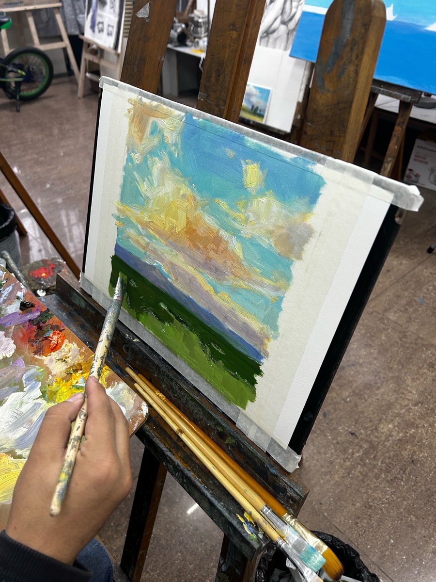 ShenaBergub7's tweet photo. Descubre el placer de pintar: cada pincelada es una nueva historia que creas para ti. Anímate a probar, no necesitas experiencia! https://t.co/OJr3JEK3m6