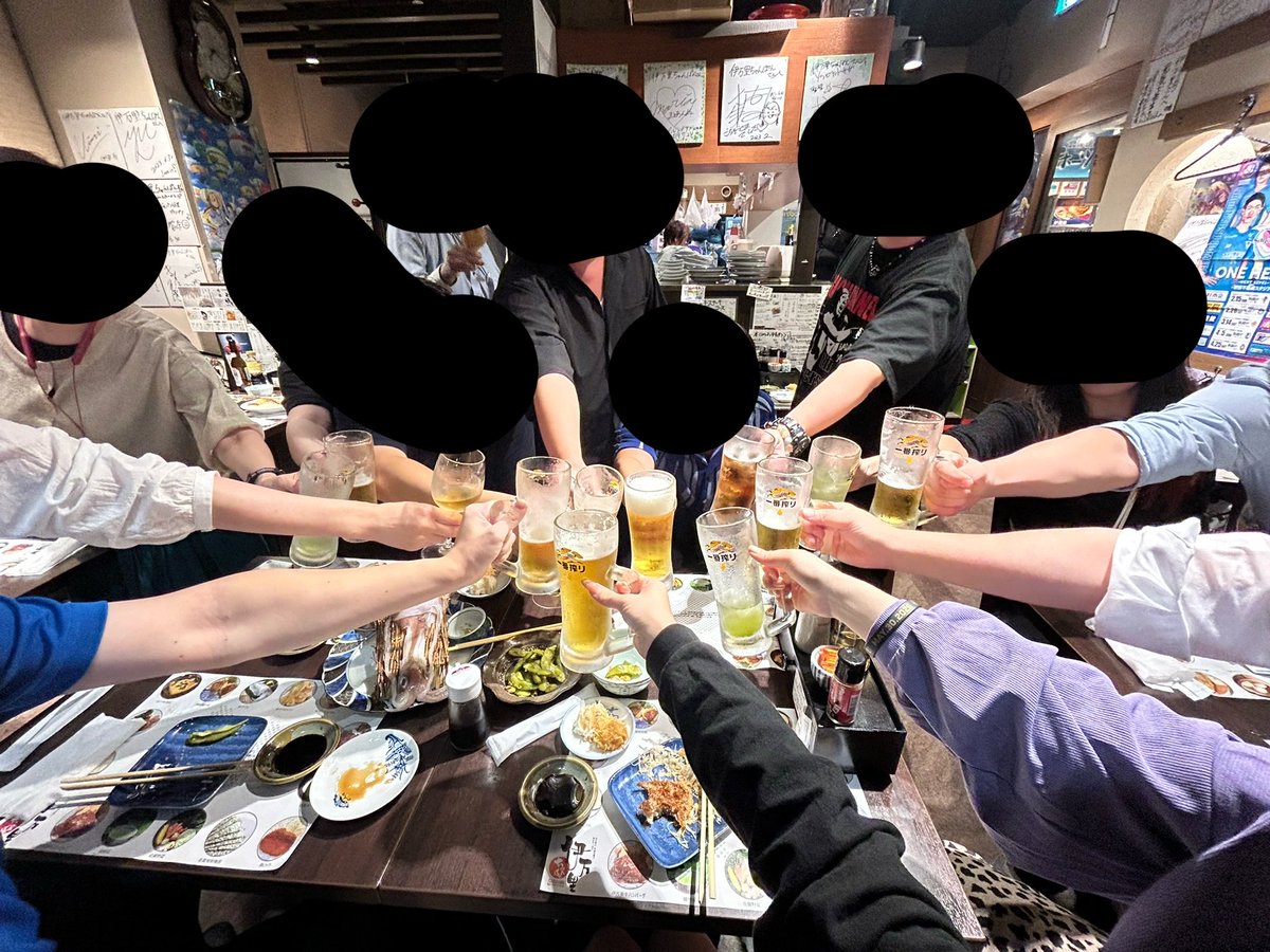 night_cafe_Z's tweet photo. おっぱいおっぱい言ってるのに、
これだけのあたおかに乾杯してもらえるらいりたん、
罪な男で草😌
ありがとうございました！！😮 https://t.co/aa8RK3iwBT