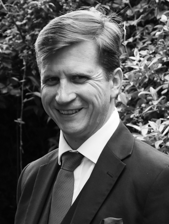 LeeHarris's tweet photo. Judge Daniel Sawyer (pictured below) said Del Somerville's TWO YEAR sentence would *act as a deterrent*.

And there you have it. 

He's openly admitted this is an excessive punishment because the state is making an example of him.

This man is a political prisoner. https://t.co/JdmWjMXz6r