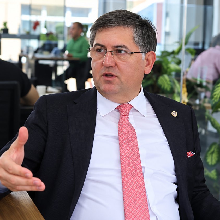 ajansmuhbir1923's tweet photo. Yeni Parti Kocaeli Milletvekili Harun Özgür Yıldızlı, CHP'ye geçeceği yönündeki iddiaları yalanladı:

"Yeni Parti'de mutluyum. Hiçbir yere ayrılmayacağım." (Halk TV) https://t.co/27oqhxoNl5
