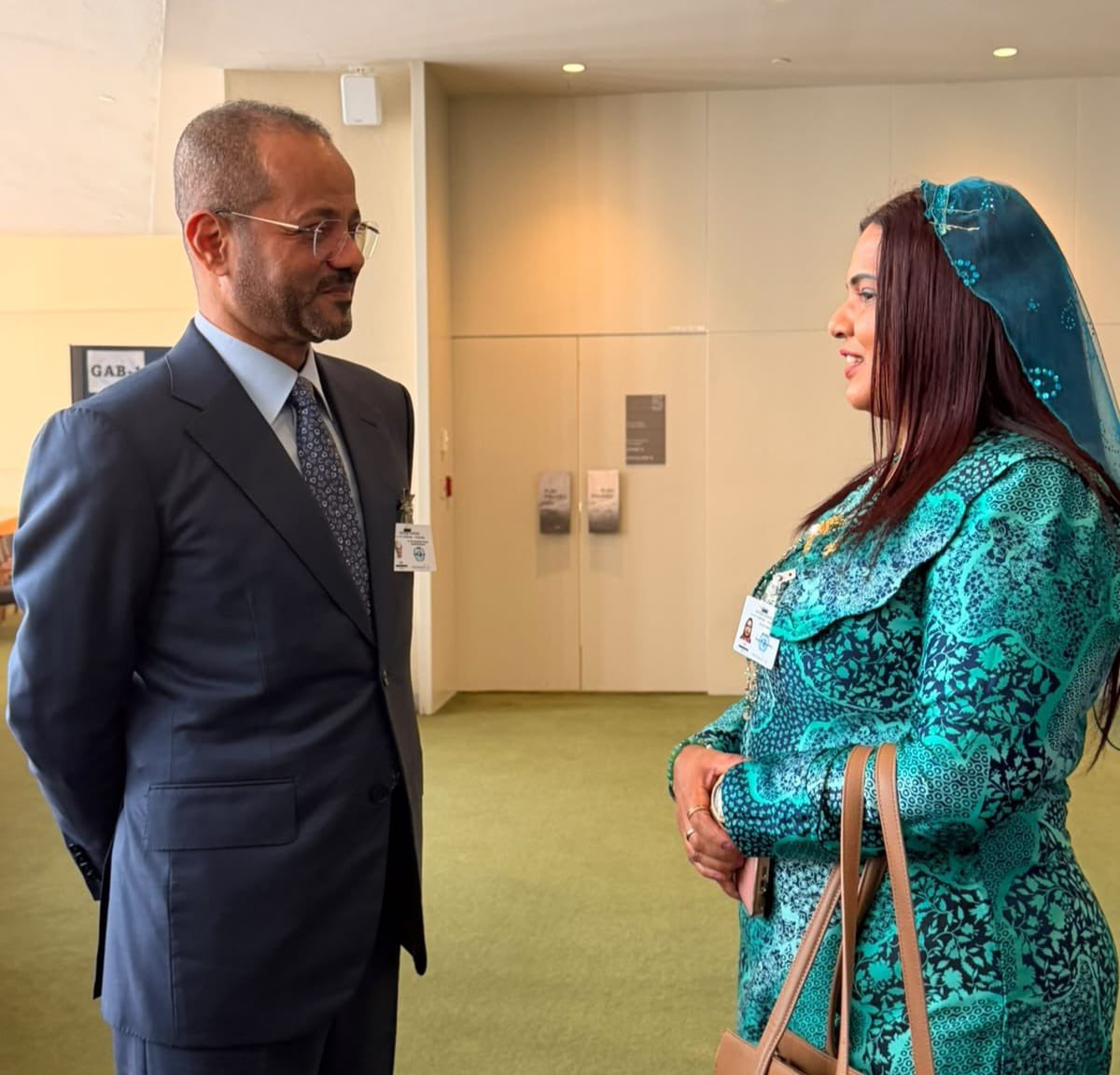 IruthishamAdam's tweet photo. 🌍Briefly met with the Foreign Minister of Oman, H.E. Sayyid Badr bin Hamad Al Busaidi, on the sidelines of #UNGA81HLW.

The #Maldives and #Oman enjoy a close partnership rooted in longstanding historical ties, shared values and mutual respect.

@MoFAmv 
@MVPMNY 
@MDVinGeneva 
@FMofOman