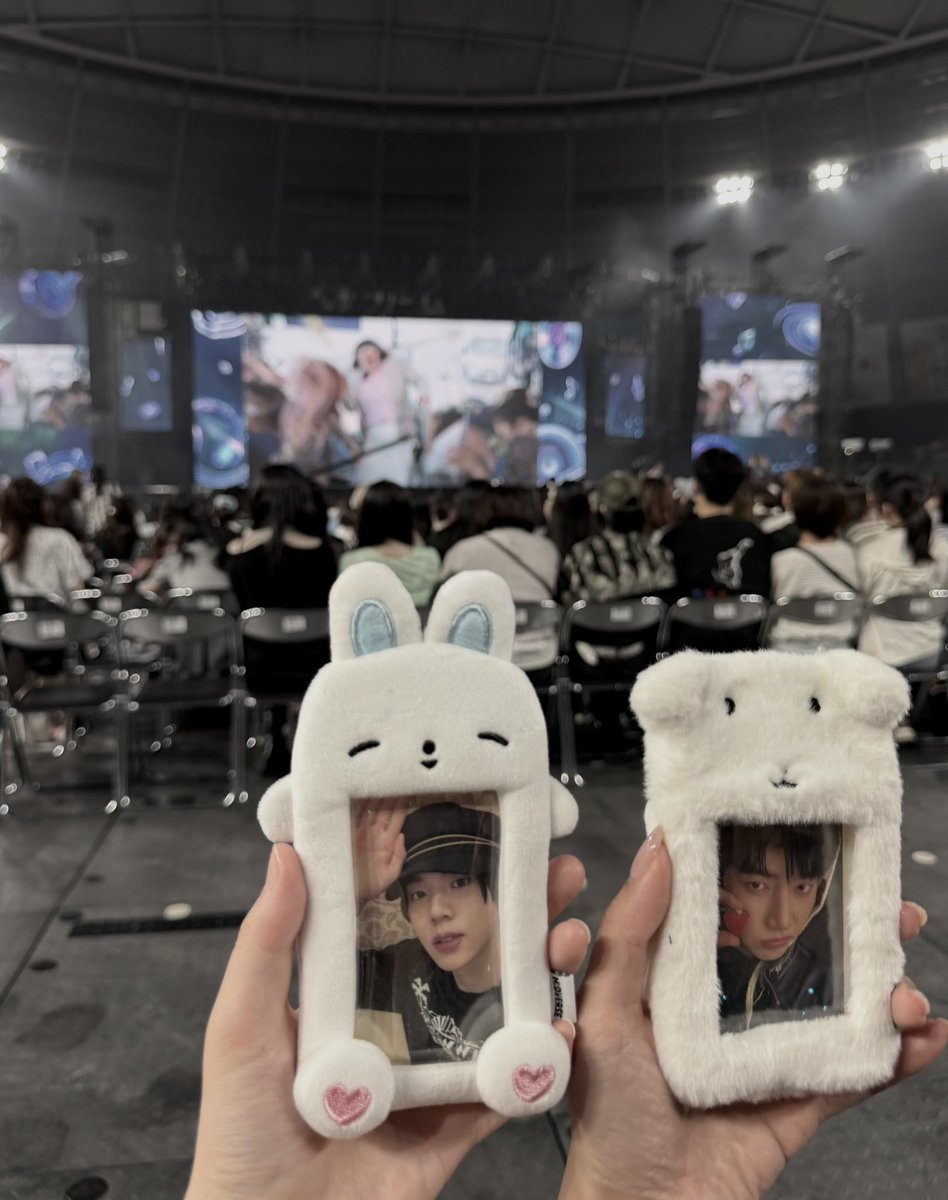 nesarang32o's tweet photo. 260923♡

INKIGAYO LIVE IN TOKYO Day2⟡.·*.

ユジンの「叫べー‼️」が会場に響いて本当にかっこよかったし鳥肌たった😭💖
センステ近くで埋もれずに見れたことがとにかく嬉しかった🥹♥️
でもフィナーレなかったのはまだ納得いってませんㅋㅋㅋ https://t.co/AntKBtMnZu