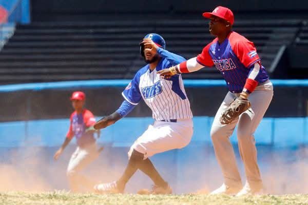 jit_digital's tweet photo. La #65SNB ya toma forma propia
JIT reproduce hoy las nóminas de los ocho equipos integrantes de la zona occidental. #DeporteCubano #Beisbo #BeisbolCubano #SiempreXCuba
https://t.co/Z2GMxJw3qy https://t.co/n9Jtigy33l