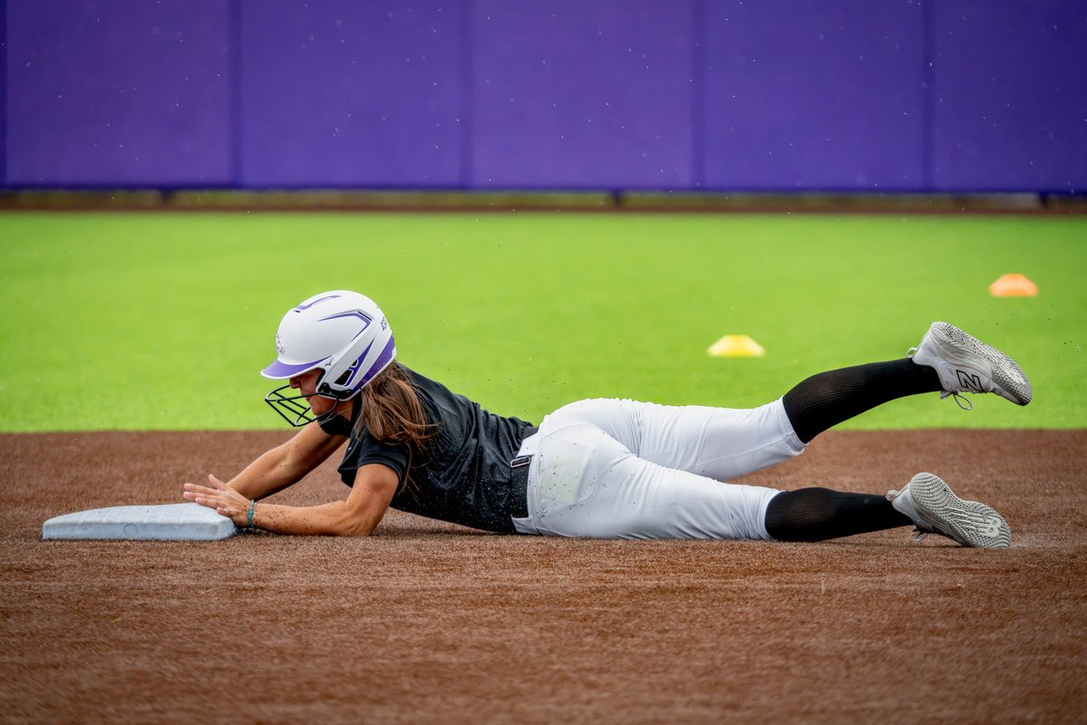 wnmu_sb's tweet photo. See you Sunday at The Yard 🥎

#wnmu #rarebreed https://t.co/VXxPQuFDMa