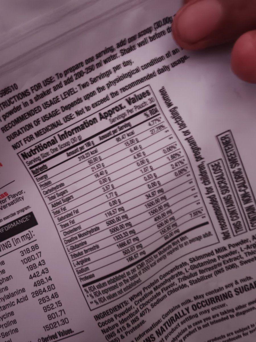 KariatSreehari's tweet photo. Hi @GNCLiveWell  team, I recently purchased your Power Protein and found the packaging to be quite misleading. The front boldly claims 30g of protein alongside 1500mg of creatine. However, the nutritional info on the back shows that a single 30g scoop only contains 15g of protein https://t.co/bwfILiTL7K