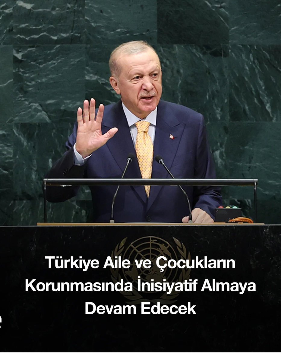 eesrasandal's tweet photo. Sayin cumhurbaskanim, aileye verdiginiz degeri biliyoruz. Tam kavustuk derken son anda il emri yok demek bizi yikti. Ailemizi bir araya getirmek icin 3 yildir bekliyoruz. Bedeli cocuklarimiz oduyor. #MebAileyiYOKsaydı 
@RTErdogan https://t.co/A1eLmRqDAq
