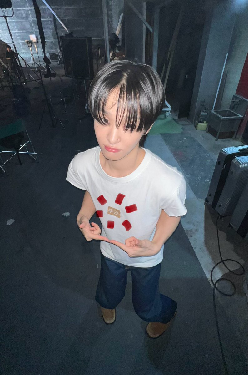 314ttmab's tweet photo. ตึกตักๆ รุปสุขสันต์วันชูซอกแบบความน่าเอ็นดู x1000 ช้อนตา บึนปาก นิ้วเอย ขาเอย 
🥺🥹😣😫😭😭😭 👉🏻👈🏻💓💗💞💕💖 https://t.co/FzwDxsExrA