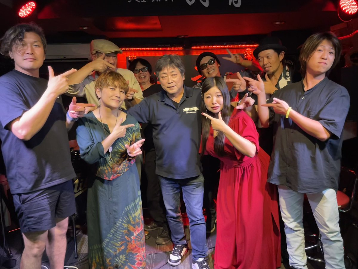 3291hann's tweet photo. 2026.9.22
ミュージックアミューズメント詩音
マスターBirthdayLIVE！

お誕生日おめでとうの気持ちを込めて、楽しく歌うことができました🎉
場数を踏んで、まとまってきたのを実感できてる我がバンド
いい距離感で仲良していられる素敵なメンバー✨️
楽しい、とにかく楽しい

ありがとうございました https://t.co/P8r8w6T6cw