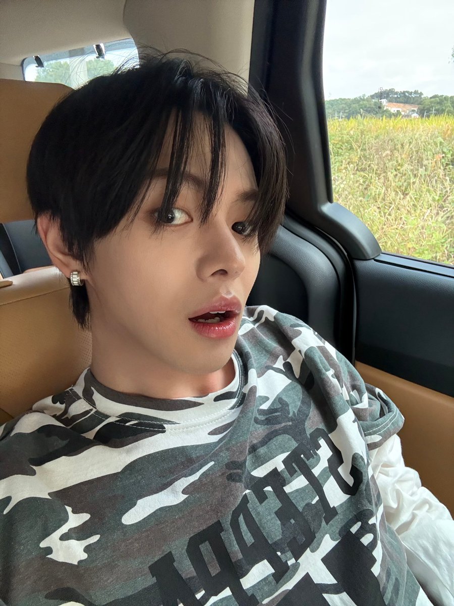 leowoned's tweet photo. 260925 plus chat update ➕💬 

🦁 allyz ~ are you having a happy chuseok? it’s already been a year since i became a member of alpha drive one. when i think back to a year ago, i remember myself being full of excitement but also a little lost not knowing anything

ever since i met allyz though i feel like i’ve grown so much and genuinely became so much happier. thank you so so much. a lot has happened in such a short time but moving forward i really want to spend many happy days with all of you and make lots of beautiful memories.

once again thank you truly for helping me debut and allowing me to see a much bigger world. please continue to look after us i love you! ❤️

#LEO #리오