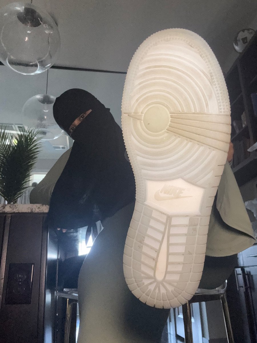 FeinAlexis0's tweet photo. @Maksim860315673 You love it when i step on you https://t.co/jhPa6tpzIk