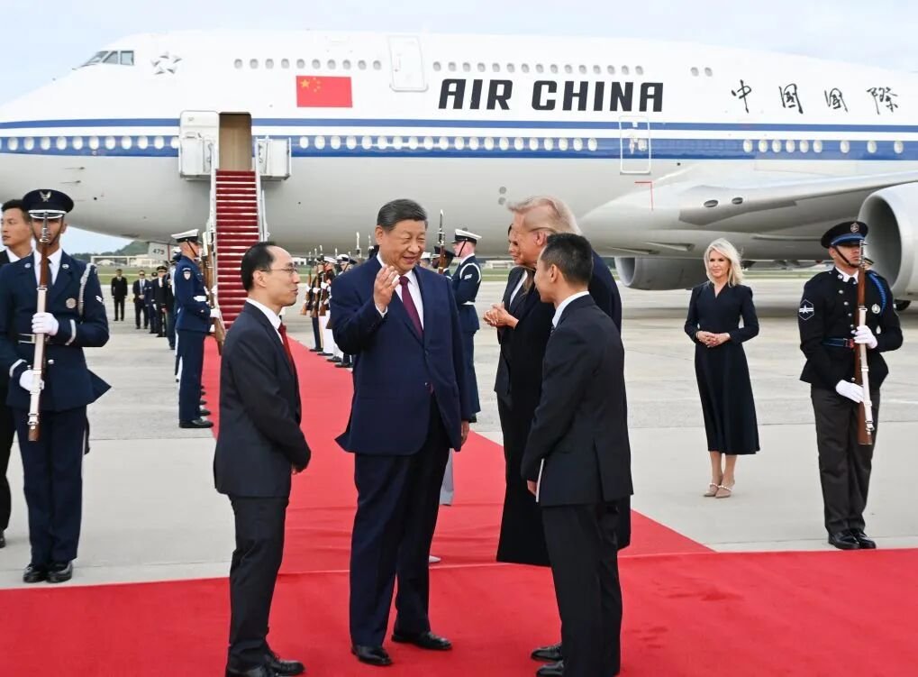 ladywull's tweet photo. 国家主席习近平赴美国进行国事访问 https://t.co/HQCcsVxuwV