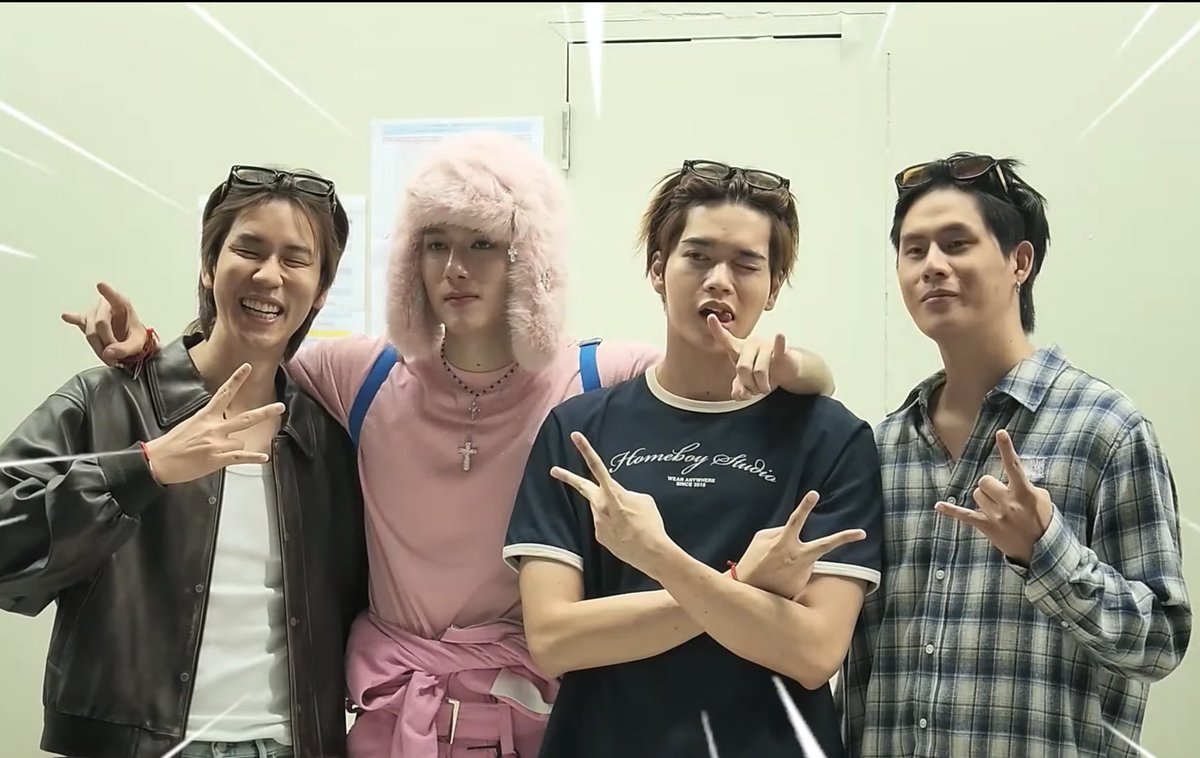 itsmeenme_'s tweet photo. แล้วรูปนี้อันตรายมากแต่ไม่ลงกันหรอ5345555 https://t.co/Ixau701Mzj