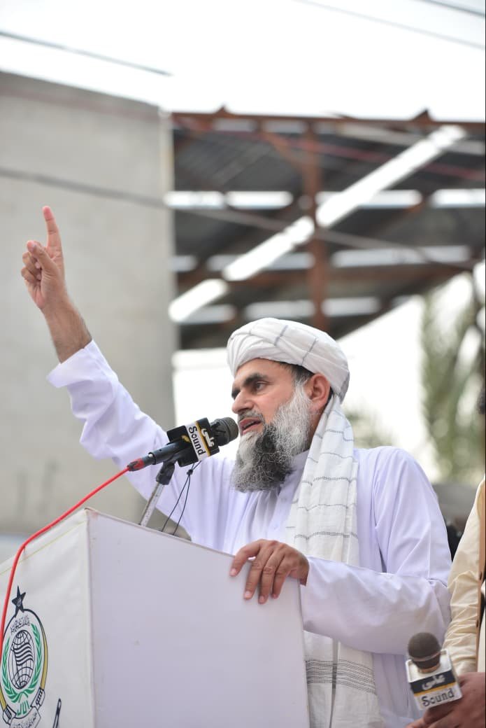 juipakofficial's tweet photo. بھکر: جمعیت علماء اسلام ضلع بھکر کے زیر اہتمام سالانہ تحفظ ختم نبوت وعظمت صحابہ و اہلبیت ریلی کے مناظر 

سابق وفاقی وزیر فرزند قائد جمعیۃ مولانا اسعد محمود، صوبائی امیر پنجاب مولانا امجد خان، سینئر نائب امیر مولانا محمد صفی اللہ کی خصوصی شرکت https://t.co/MttFWsHnVh