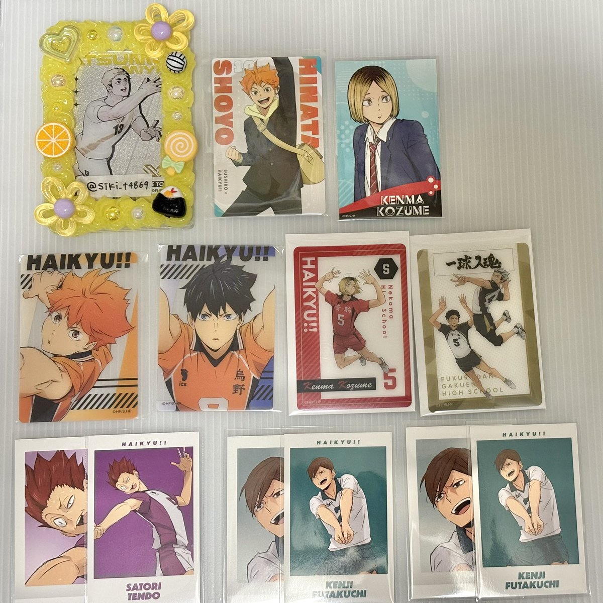 siki_t4869's tweet photo. 【交換】ハイキュー ブロマイド クリアカード  フォトカード

譲：1枚目 日向、孤爪、影山、梟谷、天童、二口
求：2枚目 あべのキューズモール 侑
✧3段目は2枚1セット、それ以外は1：1
✧郵送のみ

よろしくお願いいたします。 https://t.co/e35eUtrjvW
